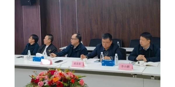住建厅、住建局领导莅临贵州省第一批装配式建筑产业基地上海市耀世娱乐进行实地评估